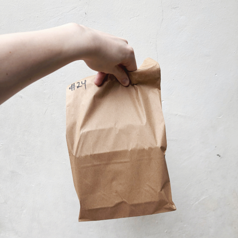 Convenient Pickup and Delivery Options for [Cuisine] Goodness